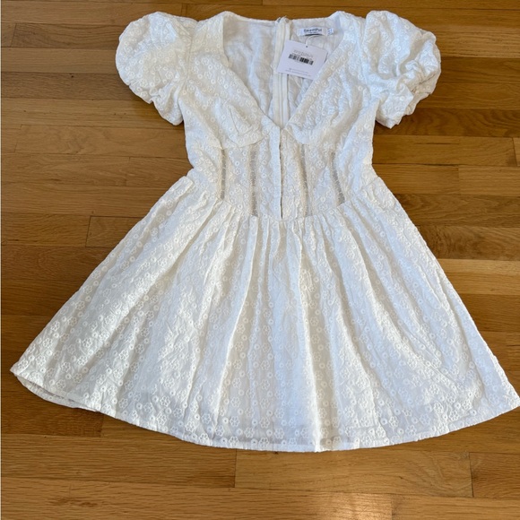 NWT SweetPot The Label White Eyelet Lace Mini Dress Puff Sleeve Bridal Size 2 - Picture 5 of 14